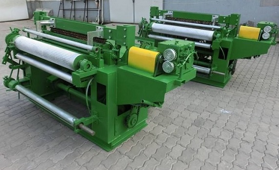 hardware cloth machine